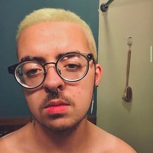 Meet your Posher, Emrych